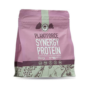 En 400 g pose Synergy Protein i Berry smag fra Plantforce