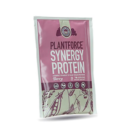 En 20 g pose Synergy Protein i Berry smag fra Plantforce